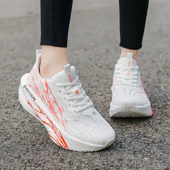 Chaussures de course légères et respirantes pour hommes et femmes