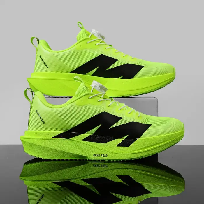 Chaussures de course pour hommes à boucle rotative