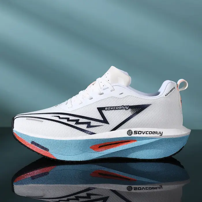 Nouvelles chaussures de course à pied avec plaque en carbone