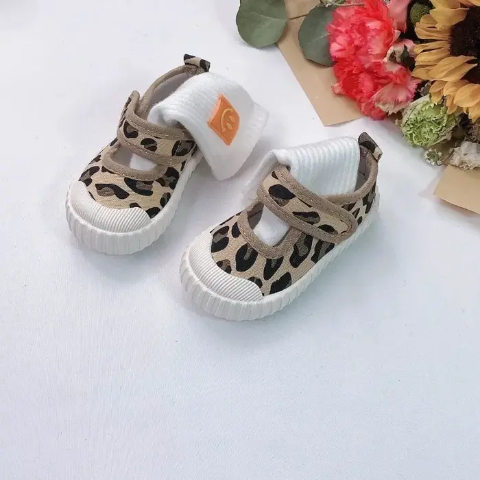 Chaussures en toile pour filles 2025 printemps nouvelles
