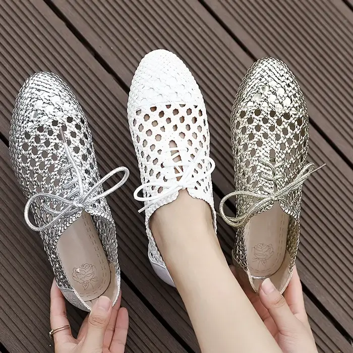 Chaussures plates en cuir véritable pour femmes, lacets, bout rond, découpes, tissage, dames, été, nouvelle arrivée