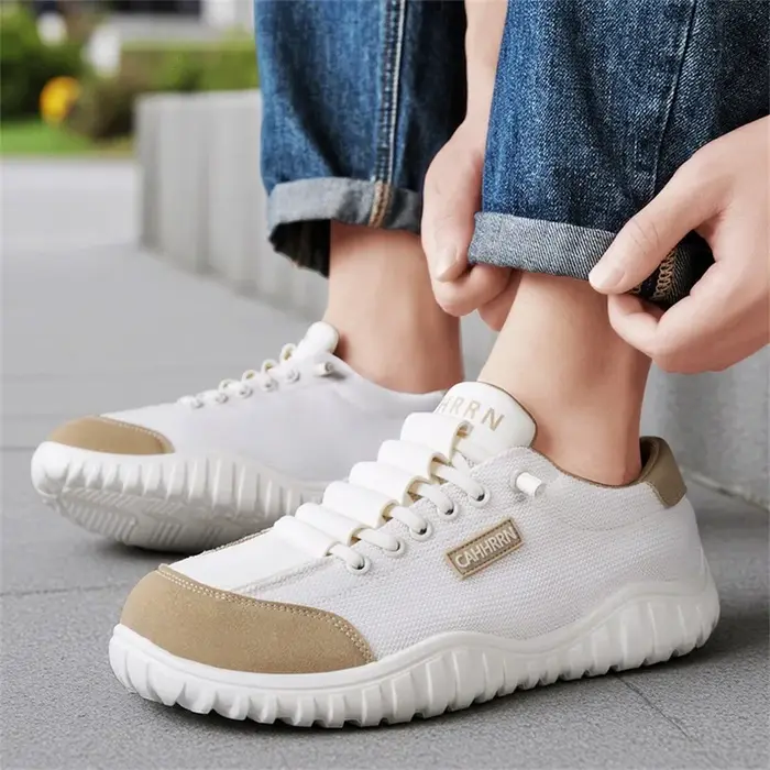 Chaussures pour hommes à semelle large