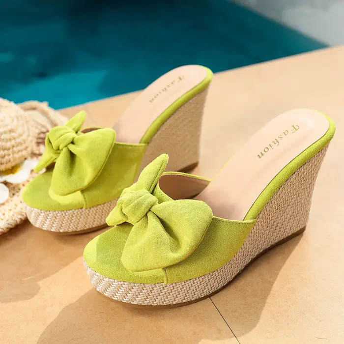 Sandales d'été pour femmes en velours à talon épais