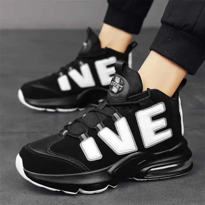 Chaussures de basket-ball pour hommes