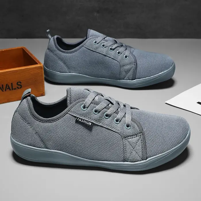 Chaussures pieds nus pour hommes avec boîte à bout large