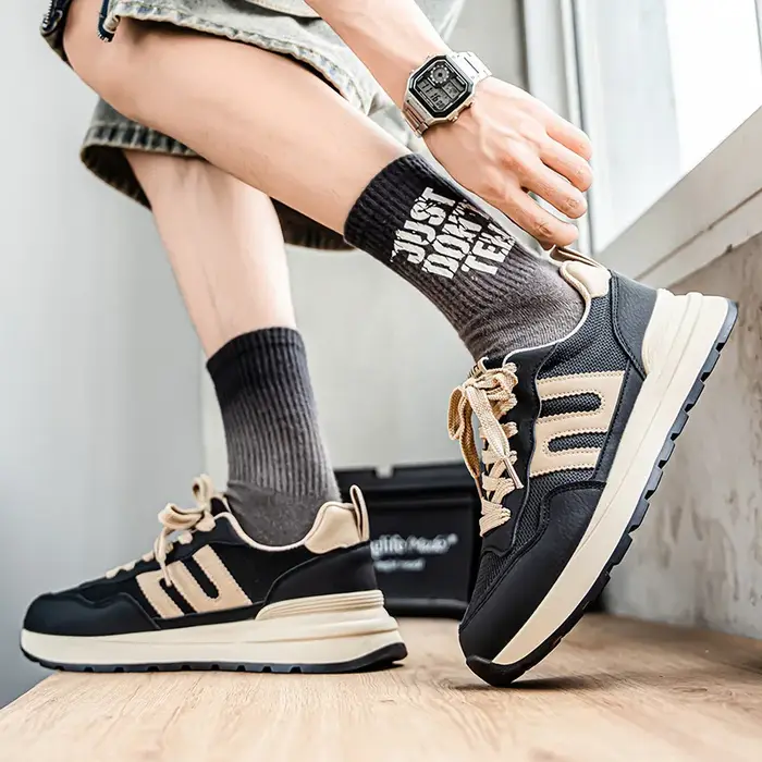 Baskets quatre saisons pour hommes, chaussures de course décontractées, résistantes aux odeurs, respirantes, à semelle souple, à la mode, pour étudiants, joker, nouvelle collection