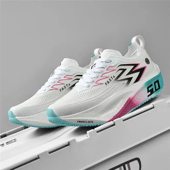 Marathon hommes chaussures de course planche de carbone spécialité sport respirant léger femmes athlétique antidérapant élasticité baskets