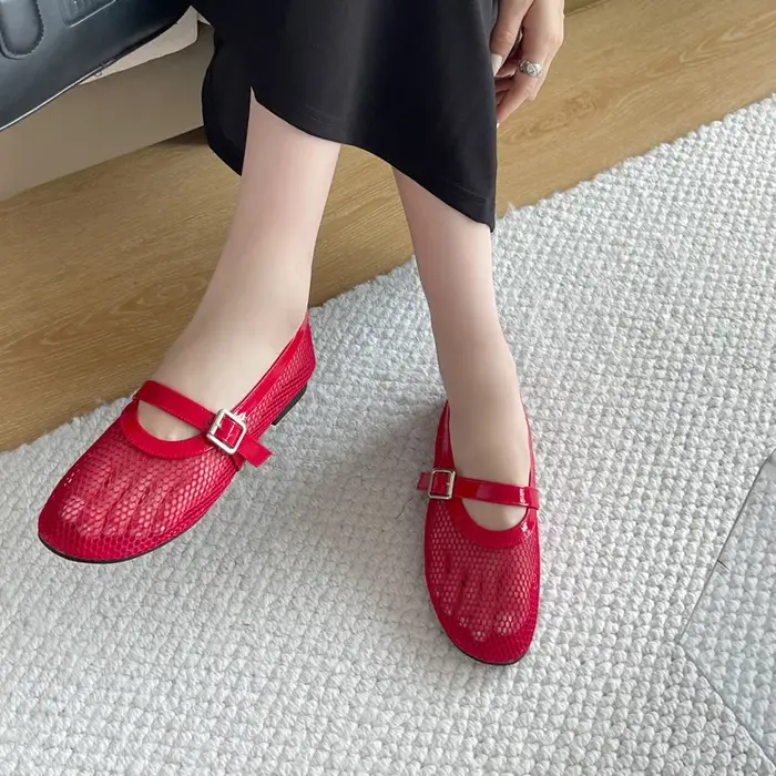 Escarpins à talons bas pour femmes