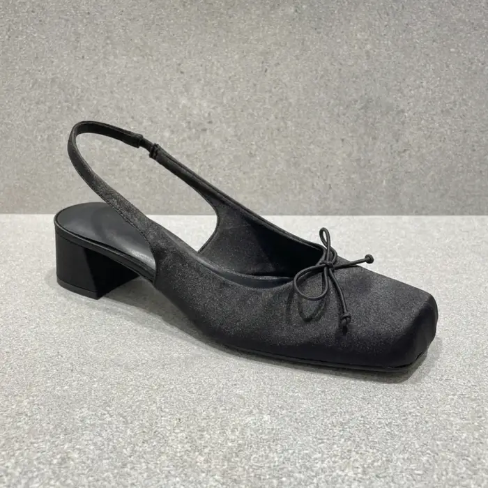 Escarpins slingback élégants en satin avec nœud