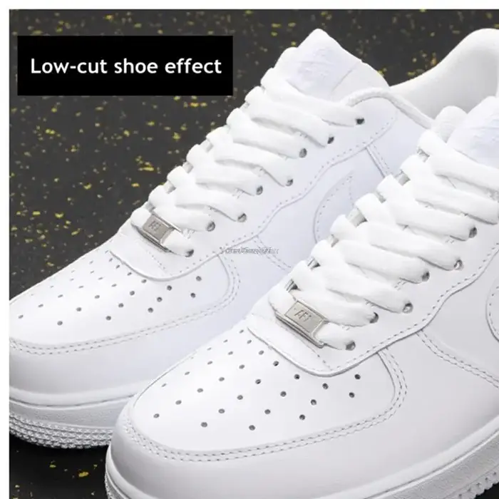 Lacets originaux blancs plats et accessoires de décoration pour chaussures