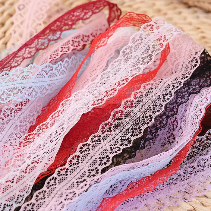 1 paire de lacets en dentelle de soie douce