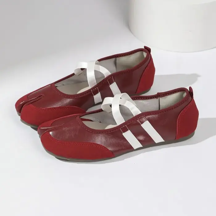 Chaussures plates à brides croisées pour femme, style décontracté et tendance, type Mary Jane, à enfiler, à bout fendu, type ballerines, Nouveauté Été 2026, Élégantes