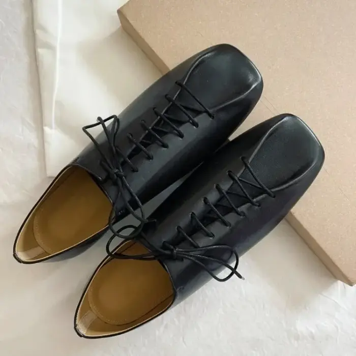 Chaussures plates en cuir souple à lacets croisés plissés style rétro français, nouvelle collection