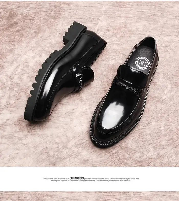 Chaussures en cuir à l'offre elles épaisses pour hommes, mocassins en cuir couche supérieure, chaussures de costume