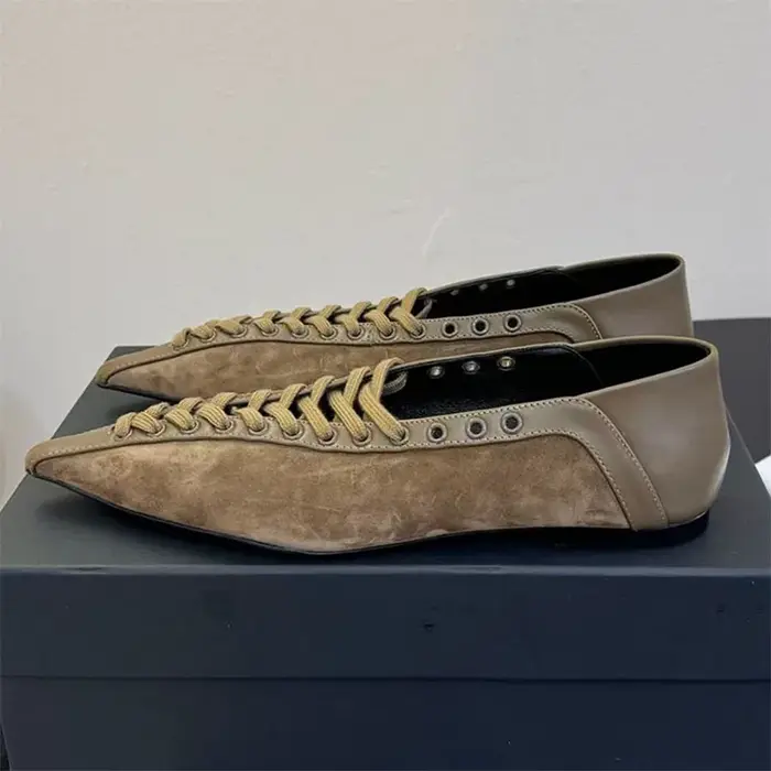 Nouvelles chaussures plates pour femmes à bout pointu