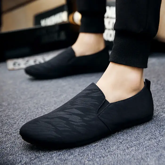 Chaussures pour hommes nouveaux hommes à la mode toile respirant chaussures de marche à fond plat avec chaussures de sport légères baskets pour hommes