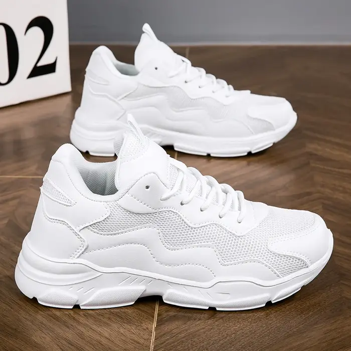 Les chaussures de marche à fond plat pour femmes avec maille et semelles épaisses sont les meilleures