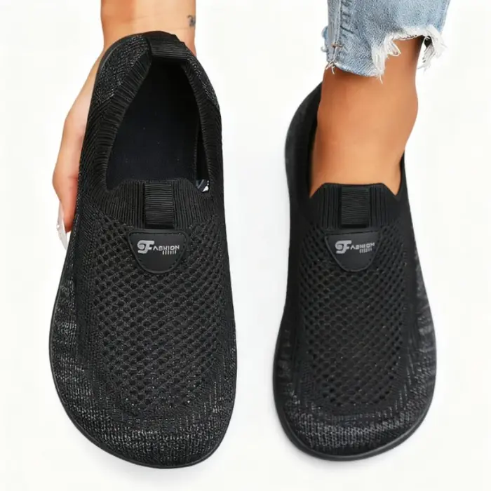 Chaussures plates à bout large pour femmes