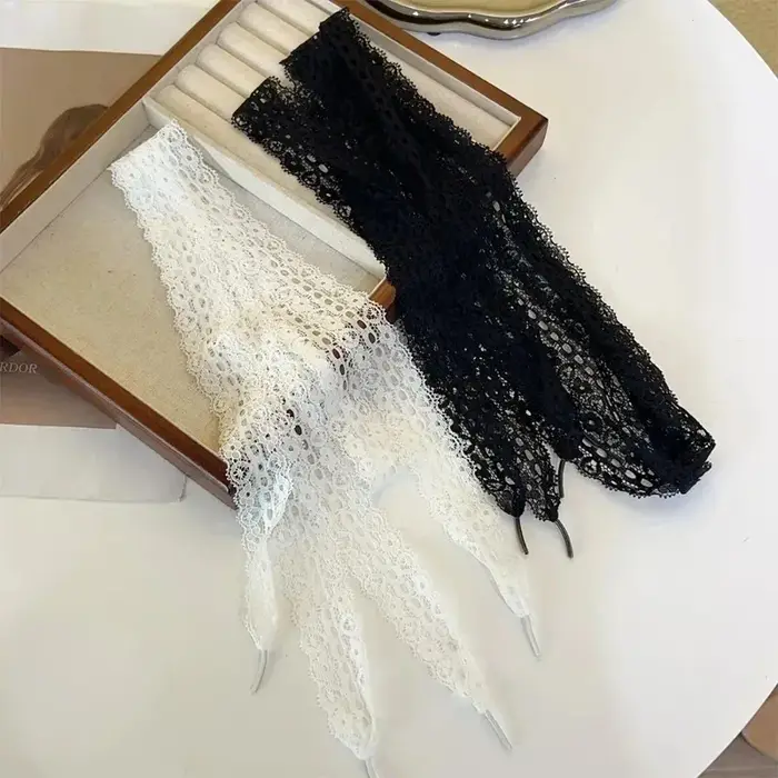 1/4 paires fantaisie dentelle 3CM de large lacets plats baskets femmes chaussures décontractées noir blanc mode