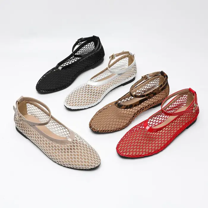 Chaussures plates de ballet pour femmes