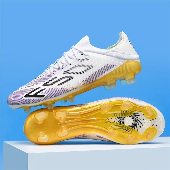 Nouvelles chaussures de football pour hommes