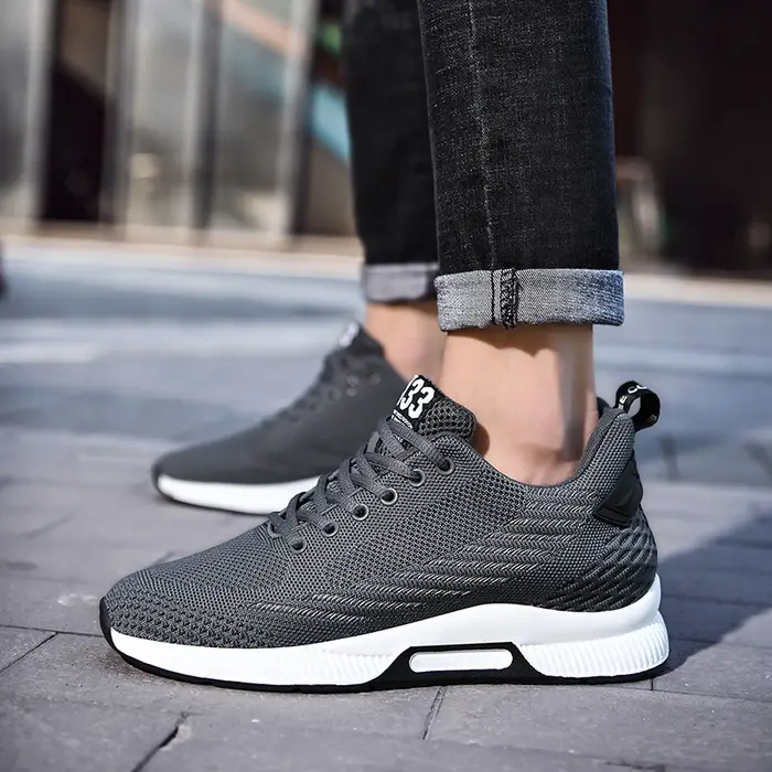 Nouvelles baskets pour homme, chaussures rehaussantes, semelles intérieures 8 cm, respirantes en mai