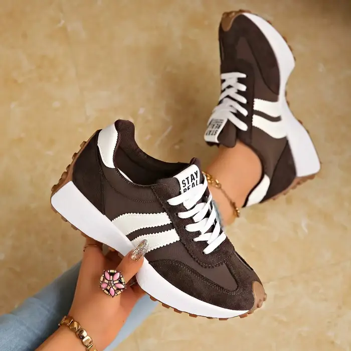 2025 femmes baskets printemps nouveau luxe plat confortable sans lacet doux tendance