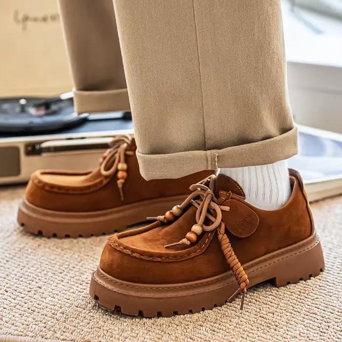 Chaussures larges pour hommes