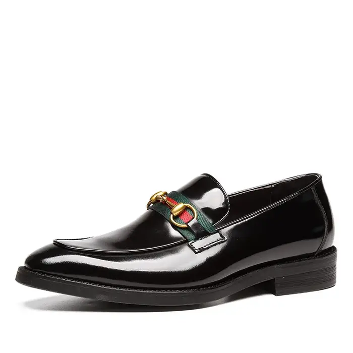 Chaussures en cuir verni pour hommes