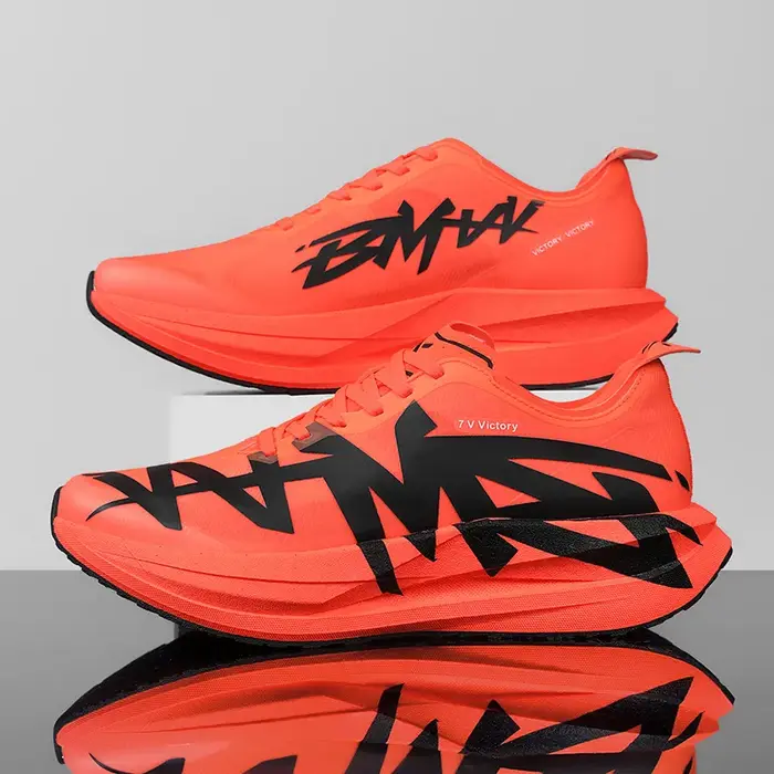 Chaussures de course pour hommes et femmes, baskets de sport professionnelles avec plaque en carbone, respirantes, légères, confortables, antidérapantes