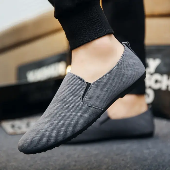 Chaussures pour hommes nouveaux hommes à la mode toile respirant chaussures de marche à fond plat avec chaussures de sport légères baskets pour hommes