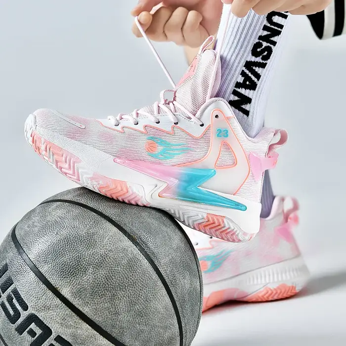 Chaussures d'entraînement de basket-ball pour hommes, baskets à coussinets de soutien et rebondissantes, semelle extérieure en caoutchouc antidérapante, chaussures résistantes à l'usure, taille 35-45