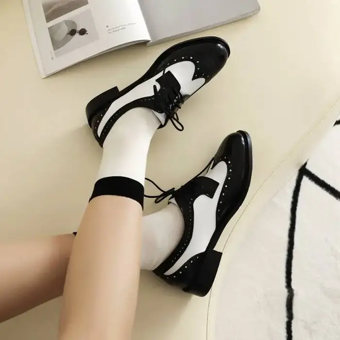 SIMLOVEYO Design chaussures plates pour femme bout rond à lacets couleur mixte respirant Oxford chau
