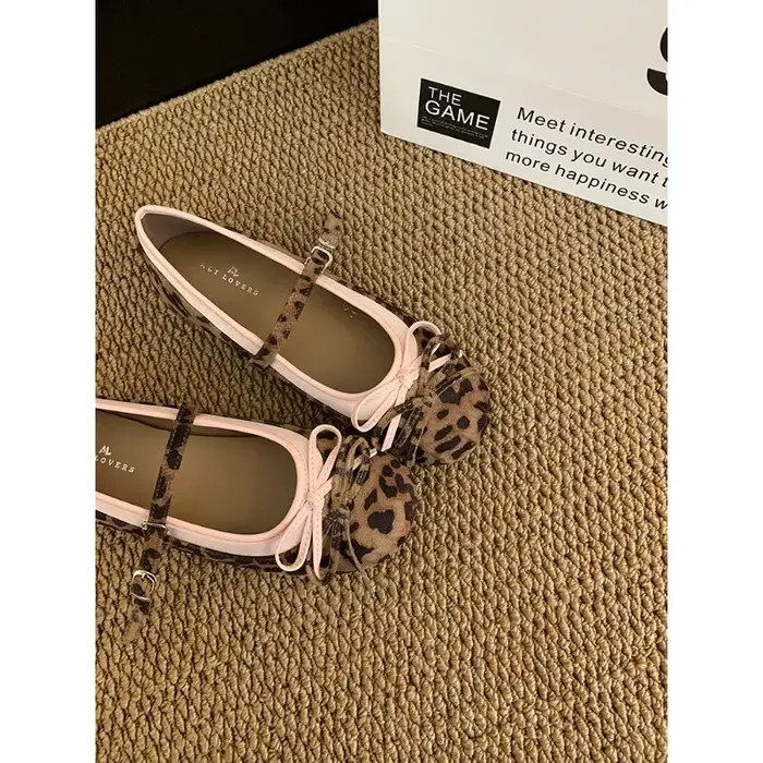 Ballerines françaises exclusives à bouton unique pour femmes
