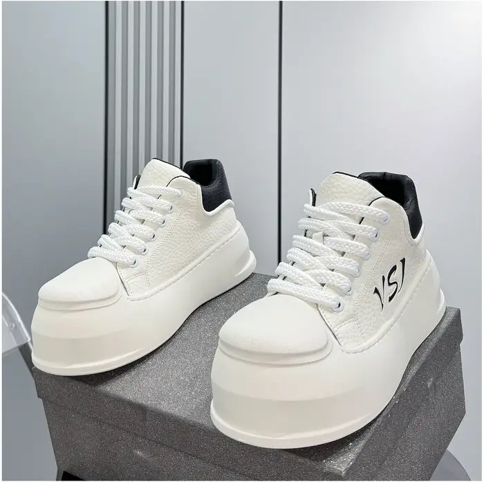 Chaussures pour hommes mode hommes baskets 2026 automne nouvelle marque Design confortable à semelles souples hommes chaussures de course Tenis Masculino