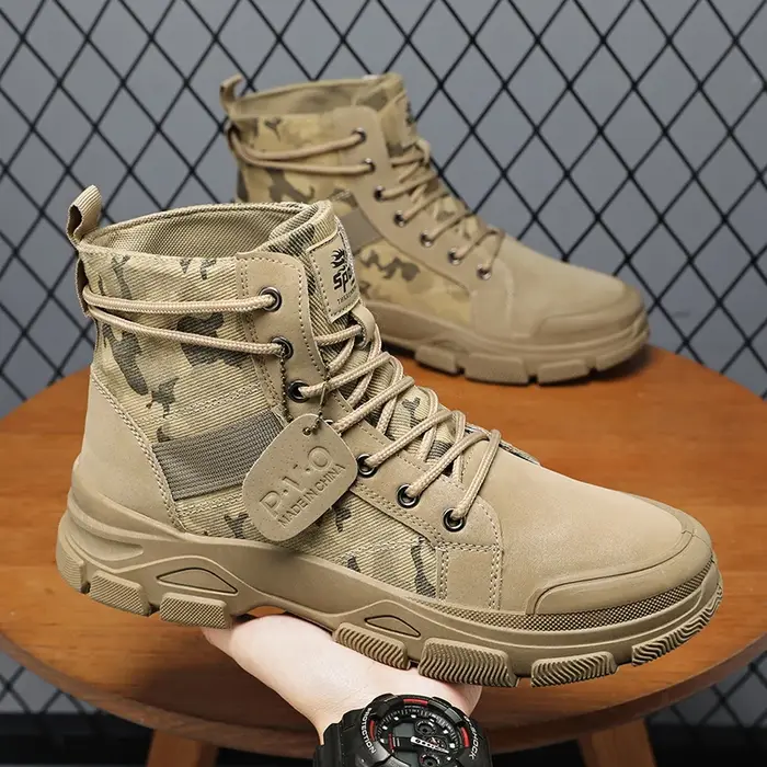 Bottes militaires pour hommes
