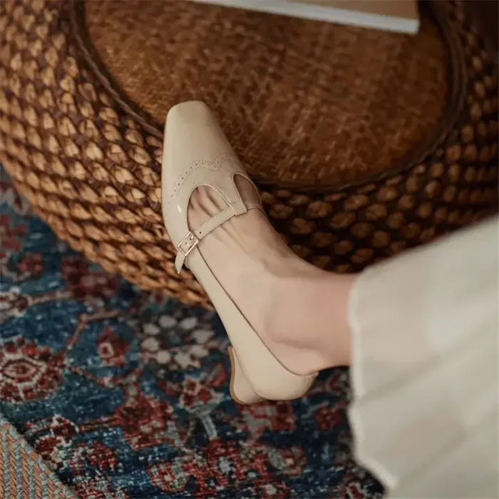 2025 printemps femmes chaussures en cuir verni couleur unie boucle en forme de T bout carré talon épais polyvalent