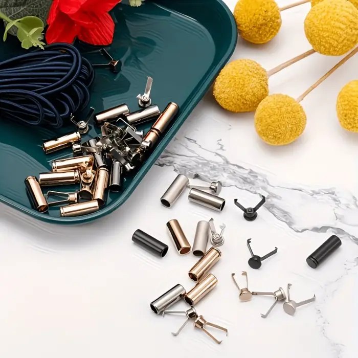 Accessoire de boucle de serrage robuste pour cordes, utilisé pour les lacets de chaussures, les sweats à capuche, les pantalons et la gestion des câbles, sans nécessiter d'installation.