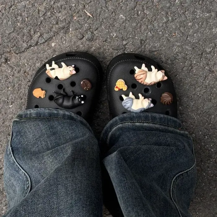 Lot de Breloques pour Chaussures Motif Chats de Dessin Animé Mignons - Accessoires de Créateur Polyvalents pour Sandales