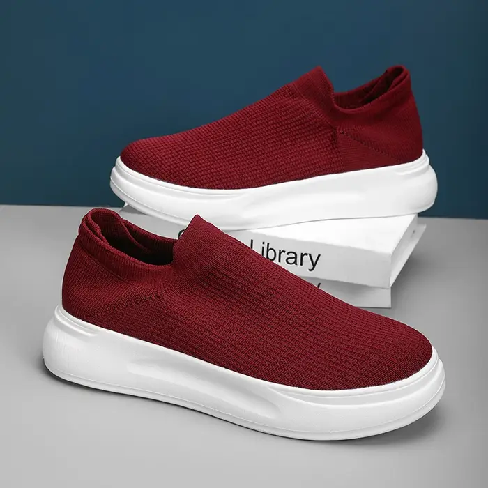Nouveaux hommes chaussures de sport printemps été maille respirant plat espadrilles décontractées en plein air