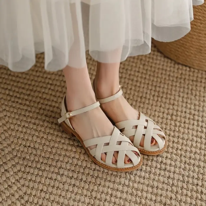 2025 nouveau Style rétro été femmes sandales mode élégant tissage couverture orteil chaussures dames confort talon bas plage vacances Sandalias