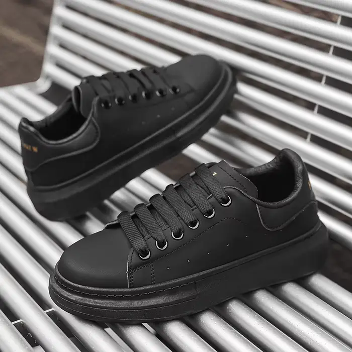 Baskets minimalistes blanches pour hommes