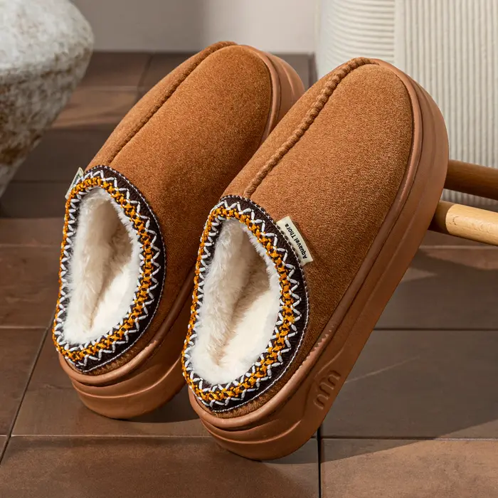 Pantoufles d'hiver pour femmes et hommes