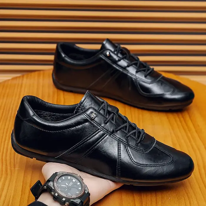 Chaussures pour hommes, nouvelles chaussures décontractées en cuir, semelle souple, légères, ventilées, chaussures de marche de haute qualité, baskets d'été pour hommes, à la mode
