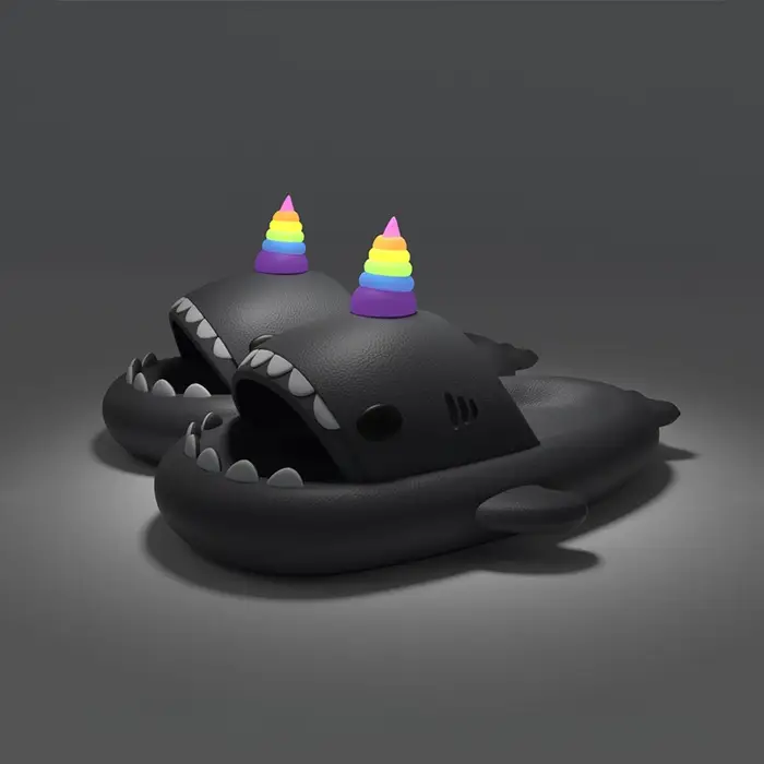 Pantoufles Requin à Semelle Optique pour Femme et Homme