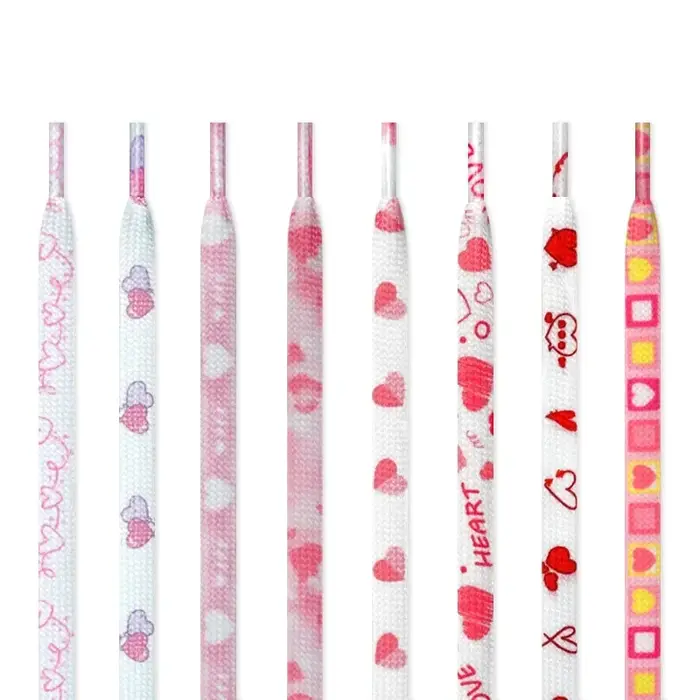Lacets d'amour roses personnalisés pour la saint-valentin