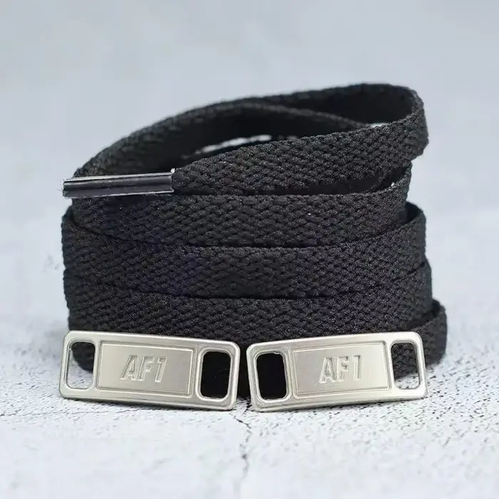 4 pièces AF1 lacets noir blanc