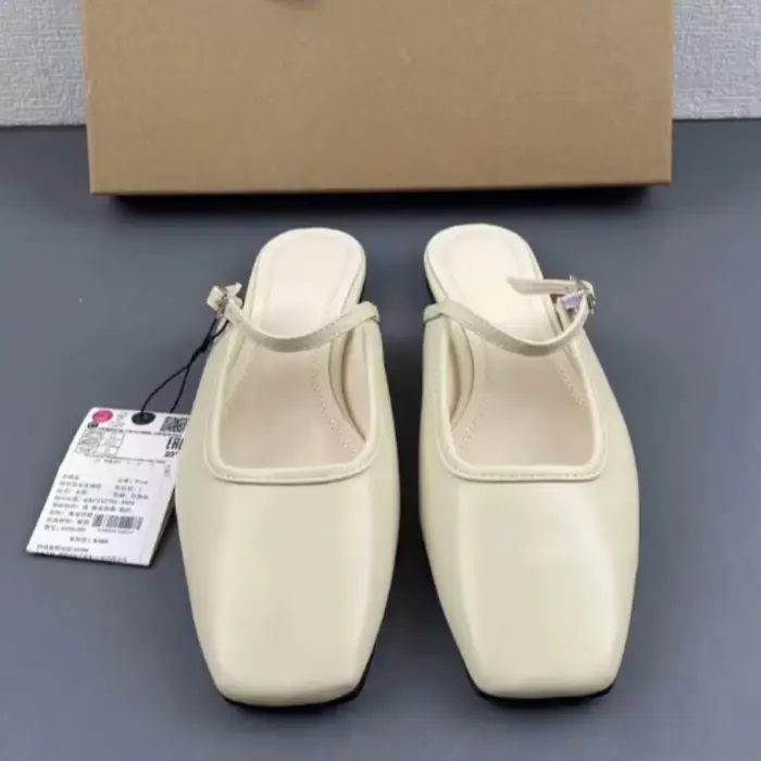 2025 Mules d'été chaussures pour femmes de luxe Slik mode solide bout carré décontracté dame sandales plates nouveau