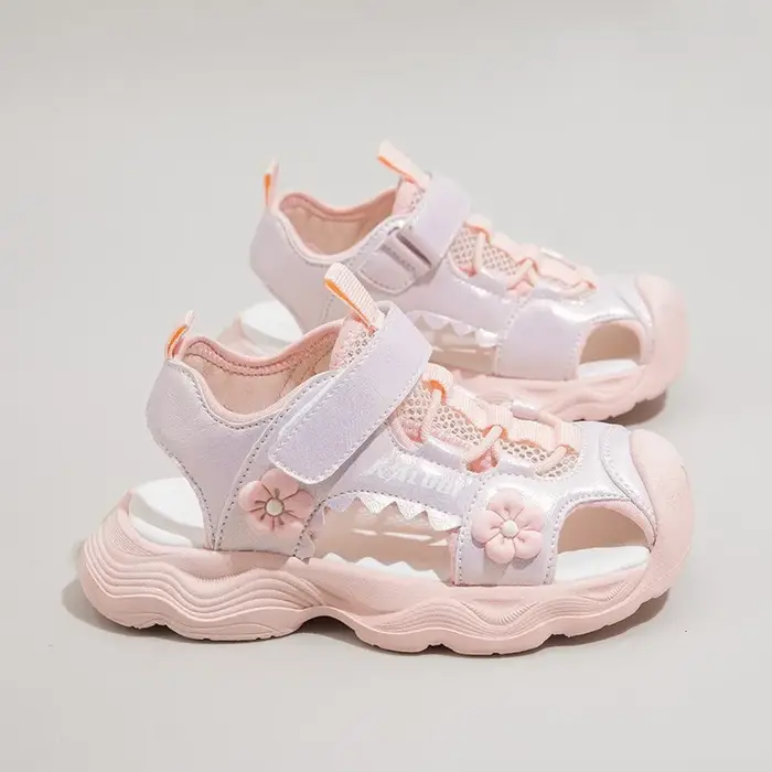 Sandales d'aventure recyclées pour petites filles 2026 – Nouvelles chaussures de plage épaisses pour enfants