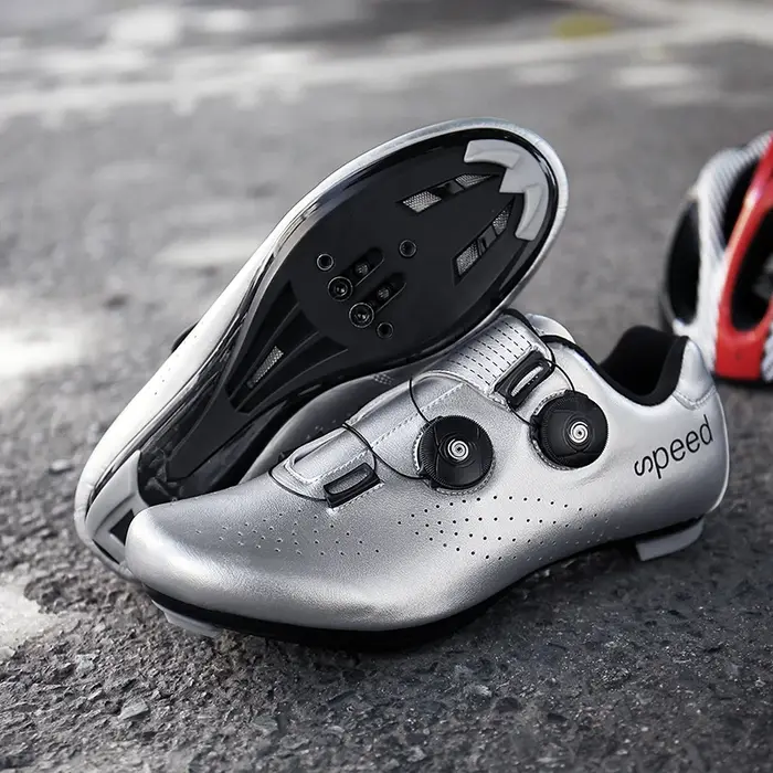 Chaussures de vélo de route et de montagne à semelle plate pour le sport et les activités de fitness à pédale
